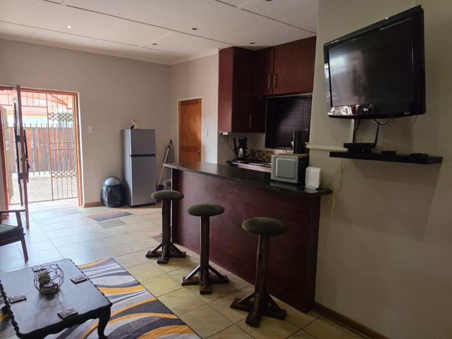 3 Bedroom Property for Sale in Rhodesdene Northern Cape